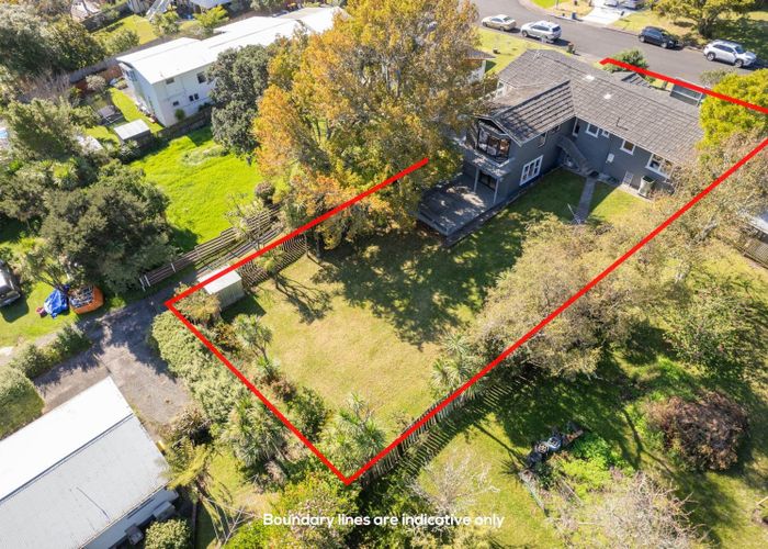  at 16 Mawson Avenue, Torbay, North Shore City, Auckland