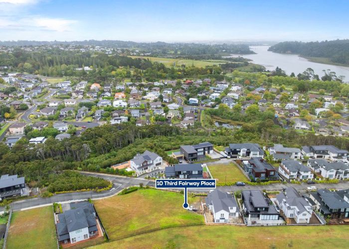  at 10 Third Fairway Place, Albany, North Shore City, Auckland