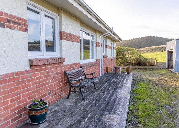  at 94 Old Main Road, Waipahi