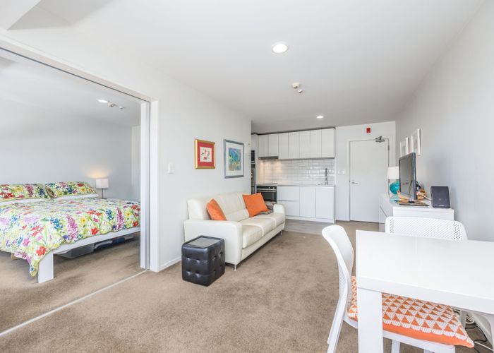  at 27/8 Clayton Street, Newmarket, Auckland