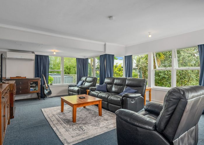  at 36 Parakai Avenue, Parakai, Helensville, Rodney, Auckland