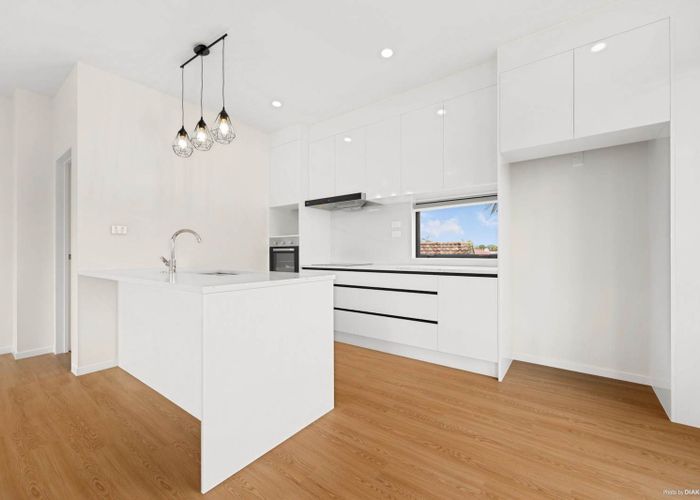  at 24D Tomintoul Place, Highland Park, Manukau City, Auckland