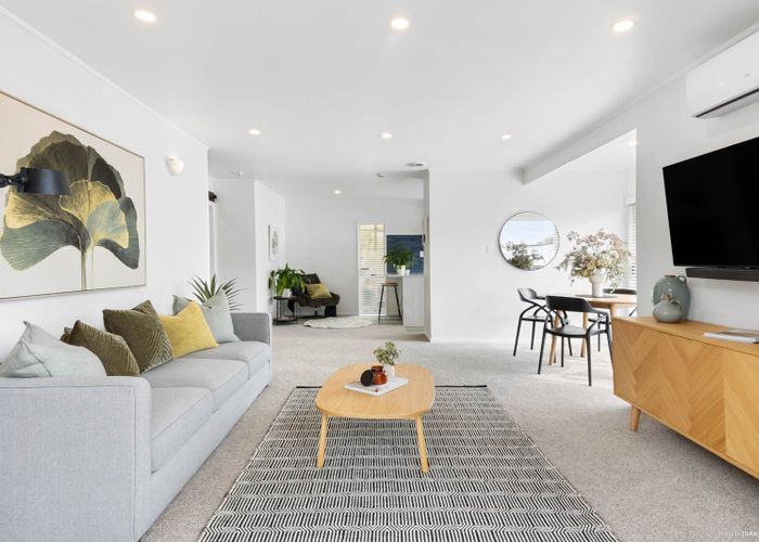  at 2/3 Ramsgate Street, Ellerslie, Auckland