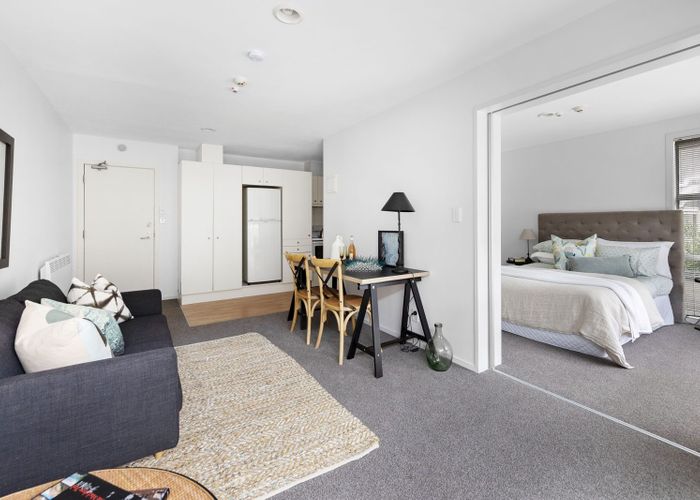  at 8 Clayton Street, Newmarket, Auckland City, Auckland