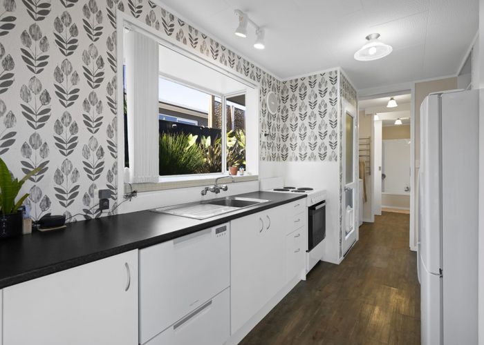  at 33 Norwich Avenue, Spotswood, New Plymouth, Taranaki