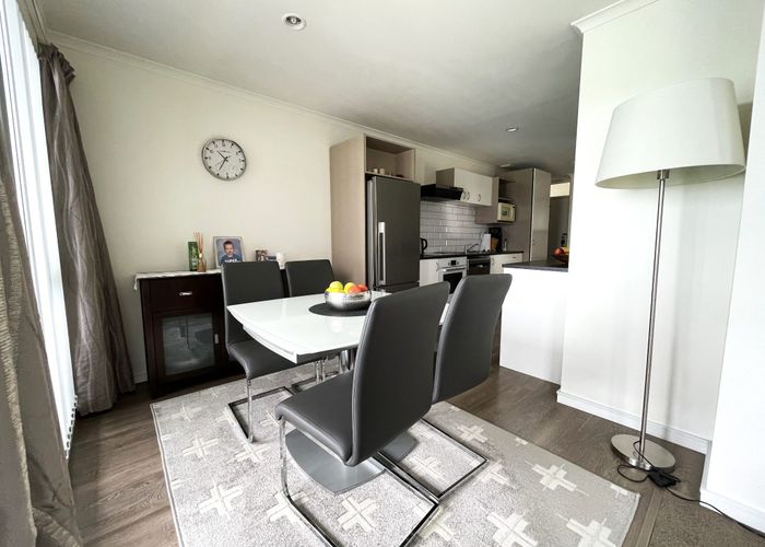  at 3AC/1 Wadier Place, Henderson, Waitakere City, Auckland