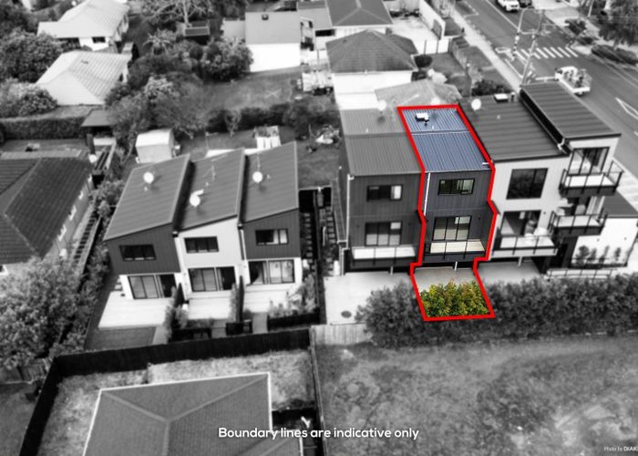  at 329B Rangatira Road, Beach Haven, North Shore City, Auckland