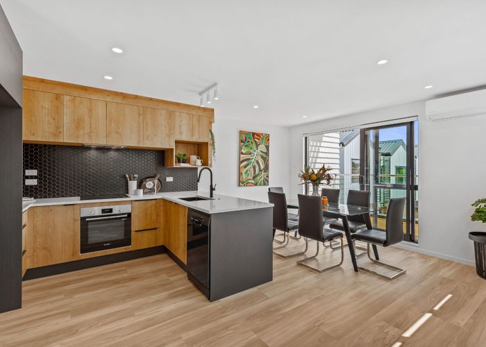  at 13 Fairdale Place, Birkdale, North Shore City, Auckland