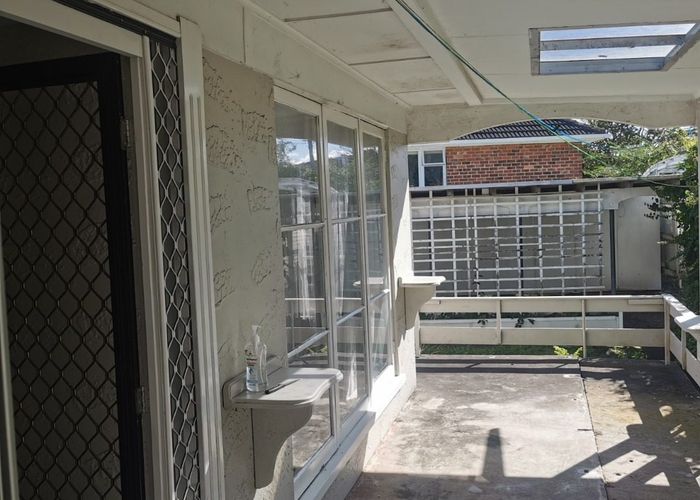  at 221 Great South Road, Manurewa, Manukau City, Auckland