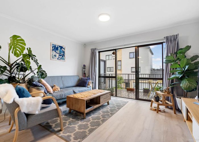  at 187/172 Mcleod Road, Te Atatu South, Auckland