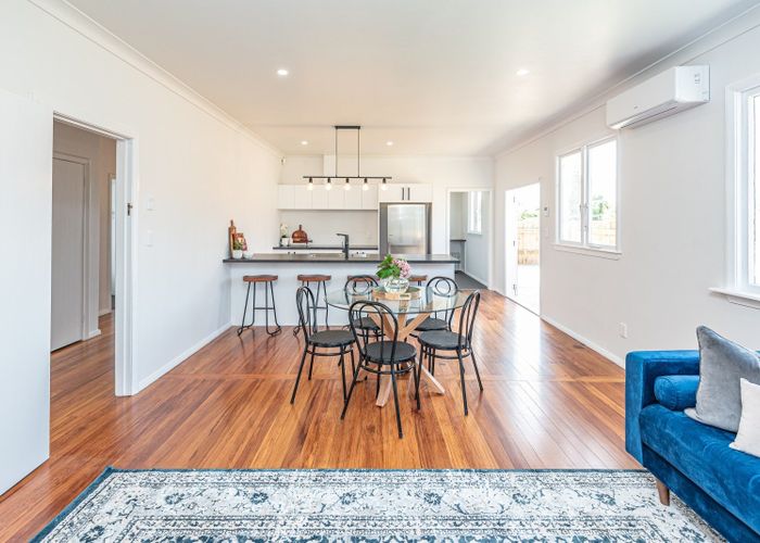  at 8 West Way, Durie Hill, Whanganui