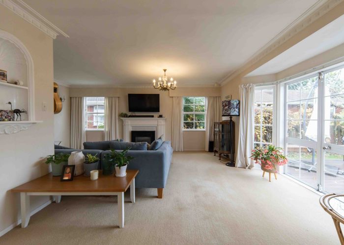  at 154 Sandwich Road, St Andrews, Hamilton