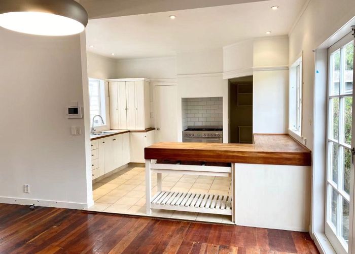  at 82 Wheturangi Road, Epsom, Auckland City, Auckland