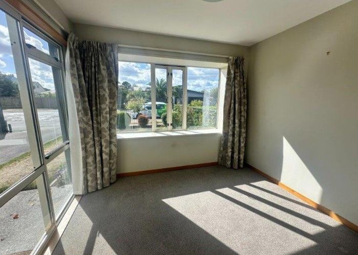  at 1/65 Bryndwr Road, Bryndwr, Christchurch City, Canterbury