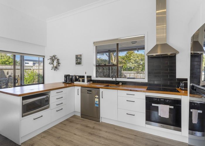  at 33 Dunstan Street, Otaki