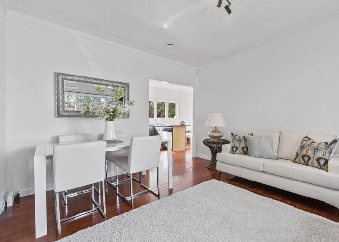  at 2/33 Havelock Avenue, Forrest Hill, North Shore City, Auckland