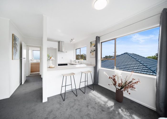  at 1/10 Sunnyside Road, Sunnyvale, Waitakere City, Auckland