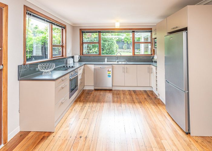  at 136 Mount View Road, Bastia Hill, Whanganui