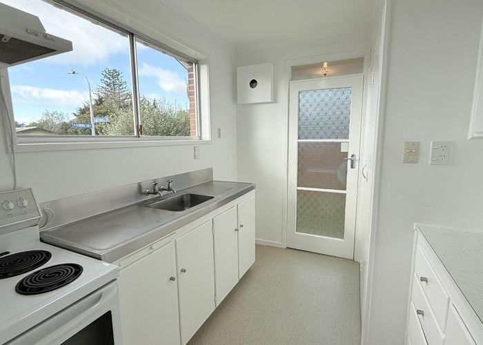  at 1/36 Gowing Drive, Meadowbank, Auckland