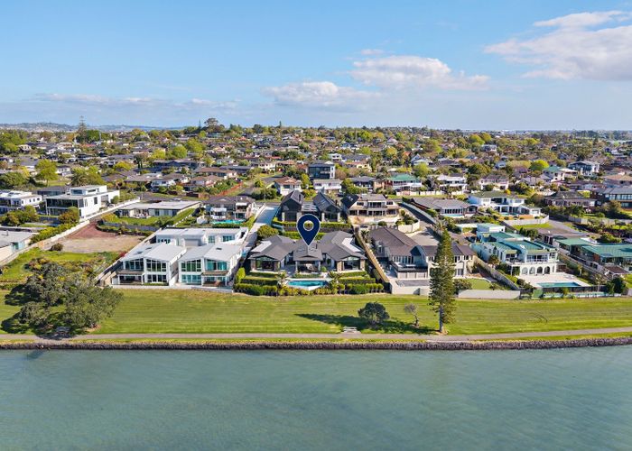  at 76 Bramley Drive, Farm Cove, Manukau City, Auckland