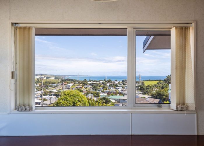  at 14 Scott Street, Moturoa, New Plymouth
