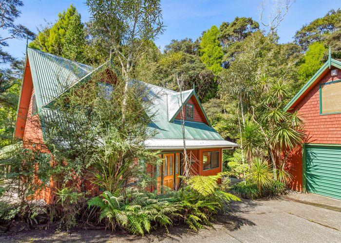  at 74 Grassmere Road, Henderson Valley, Auckland