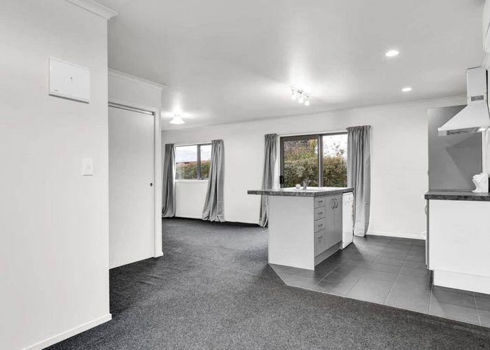  at 15B Queens Road, Glen Avon, New Plymouth