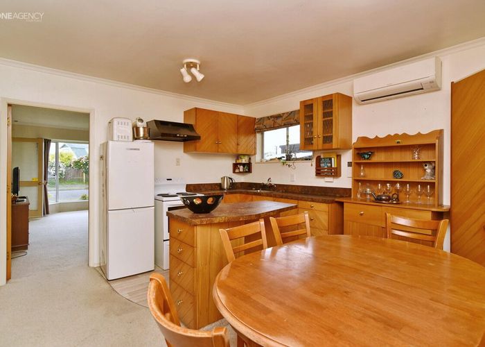  at 2/9 Chilton Drive, Mairehau, Christchurch