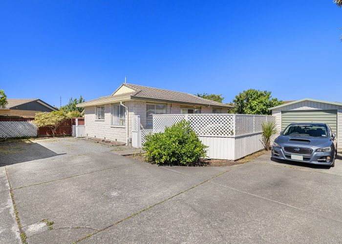  at Flat 2/4 Bromley Road, Bromley, Christchurch City, Canterbury