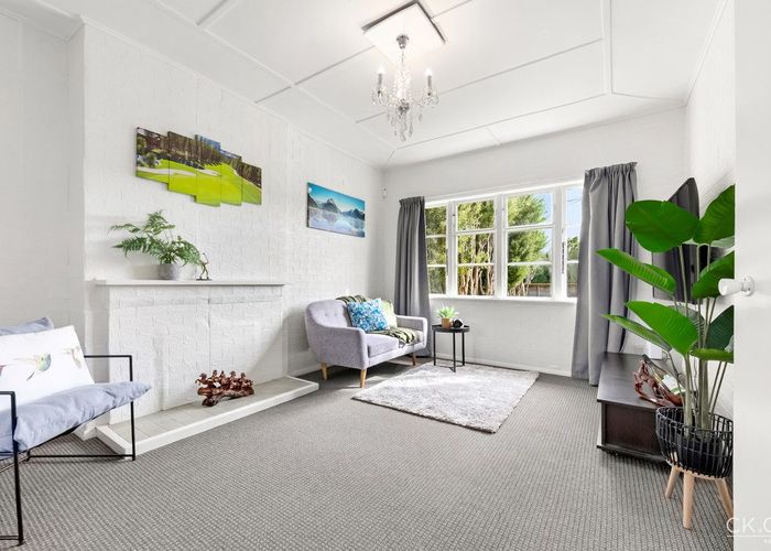 at 112 Cambridge Terrace, Fairfield, Lower Hutt, Wellington