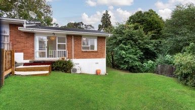  at 2/20 Hinau Street, New Lynn, Auckland