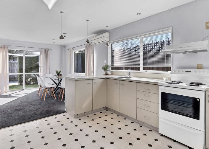 at 72 Cumnor Terrace, Woolston, Christchurch