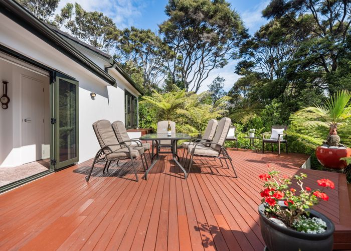  at 18 Daldys Bush Lane, Bayview, North Shore City, Auckland