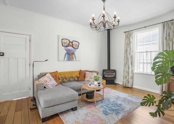  at 34 York Street, Moera, Lower Hutt