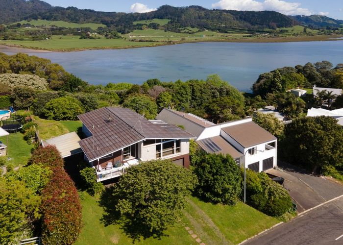  at 5 Moana Drive, Katikati