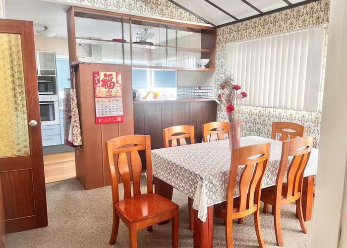  at 6 Miramar Place, Pakuranga, Manukau City, Auckland