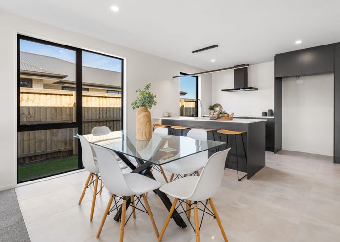  at 33 Vista Crescent, Rolleston, Selwyn, Canterbury