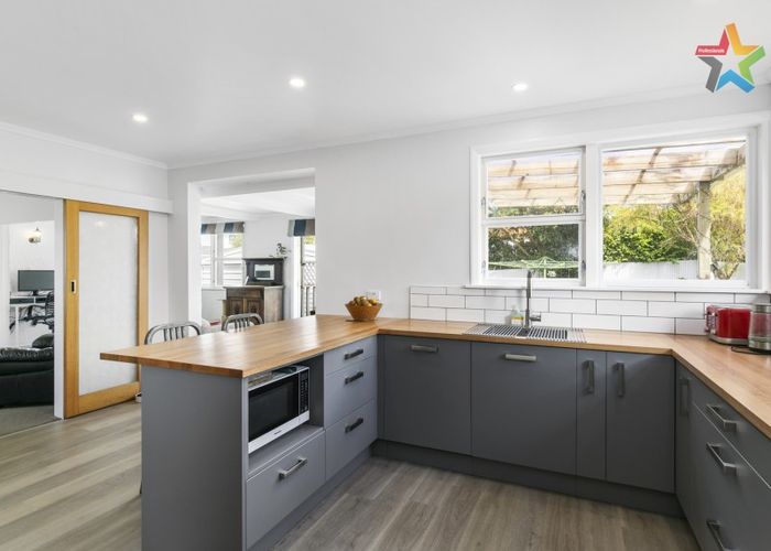  at 9 Cedar Street, Maungaraki, Lower Hutt