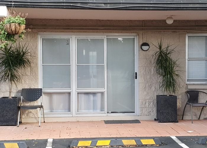  at 2/43 Woodward Road, Mount Albert, Auckland City, Auckland