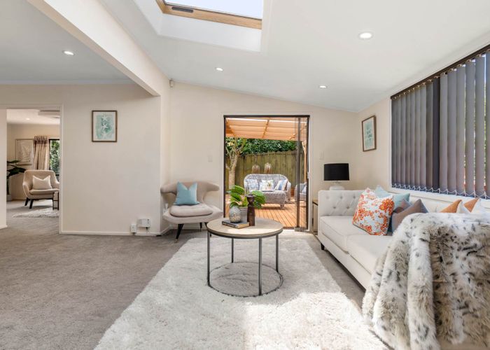  at 69 Kennedy Avenue, Forrest Hill, Auckland