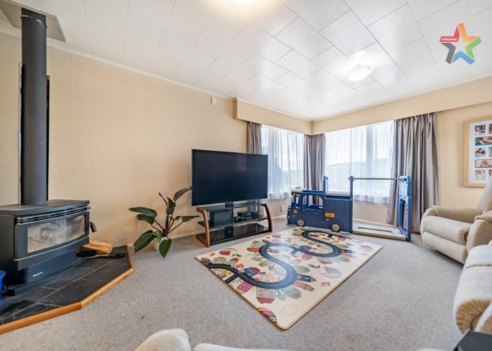  at 19 Christchurch Crescent, Kelson, Lower Hutt