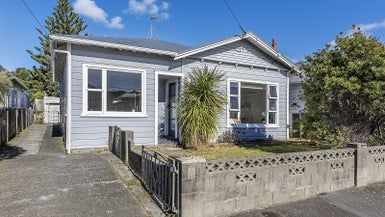  at 216 Coutts Street, Rongotai, Wellington