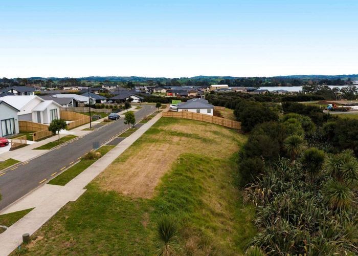  at 4 Wheriko Avenue, Glenbrook, Franklin, Auckland