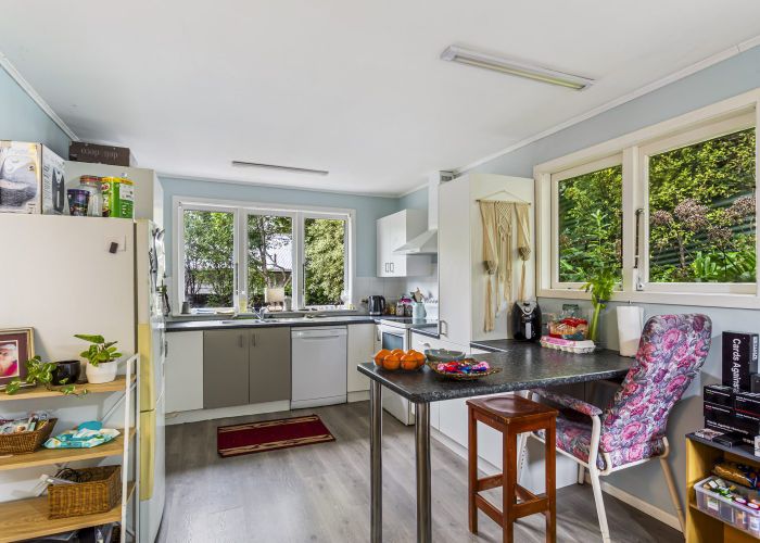 at 514 West Coast Road, Oratia, Waitakere City, Auckland