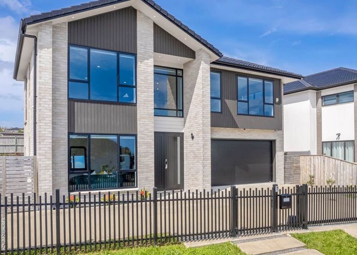  at 104 Valderama Drive, Flat Bush, Auckland