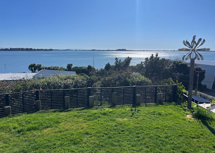  at 14 Mccormacks Bay Road, Mount Pleasant, Christchurch City, Canterbury
