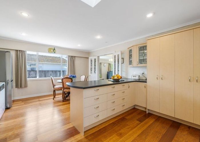  at 230 Avonhead Rd, Avonhead, Christchurch City, Canterbury