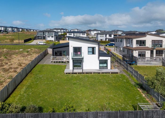  at 11 Whawhaki Road, Beachlands, Manukau City, Auckland