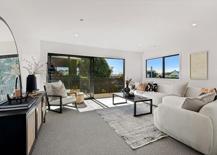  at 2/1 Omana Road, Milford, North Shore City, Auckland