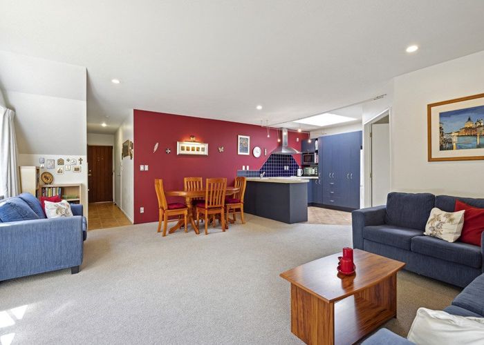  at 3/24 Wernham Place, Northcote, North Shore City, Auckland